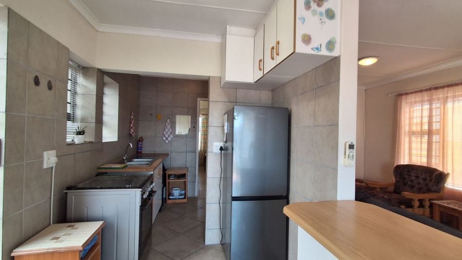3 Bedroom Property for Sale in Stilbaai Wes Western Cape